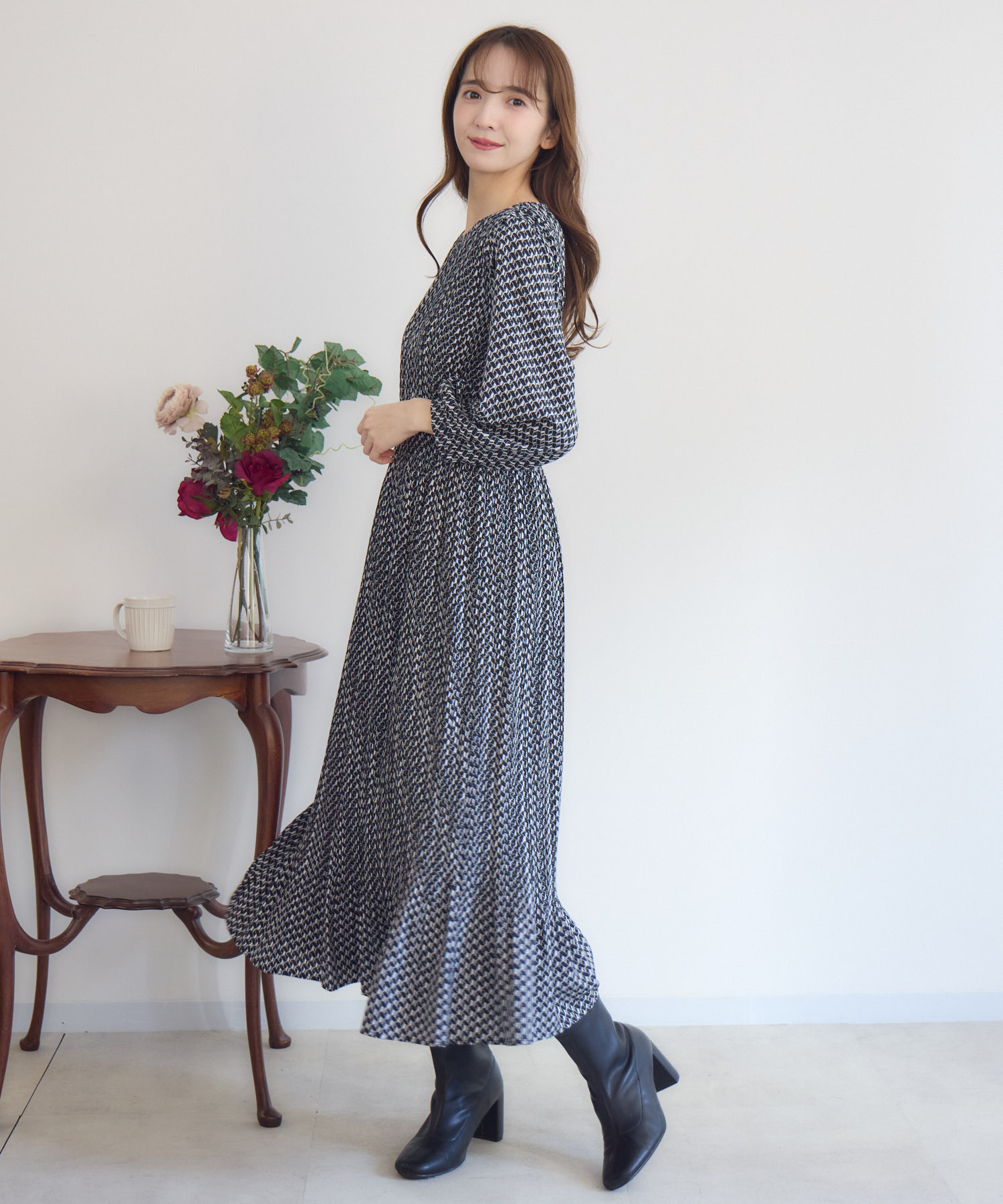 幾何プリントプリーツワンピース | IKG crossing