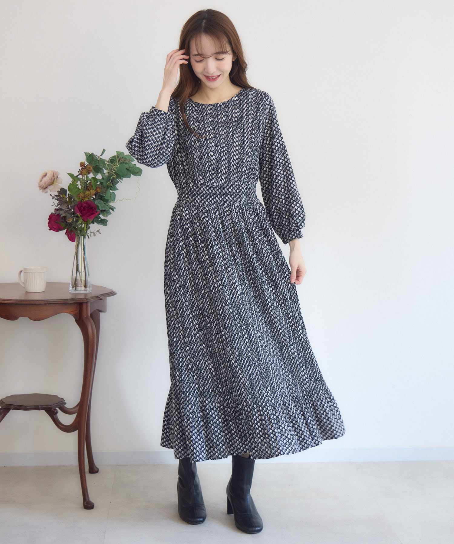 幾何プリントプリーツワンピース | IKG crossing