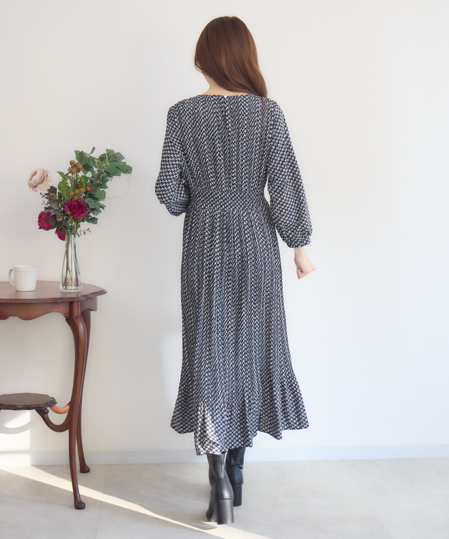 幾何プリントプリーツワンピース | IKG crossing