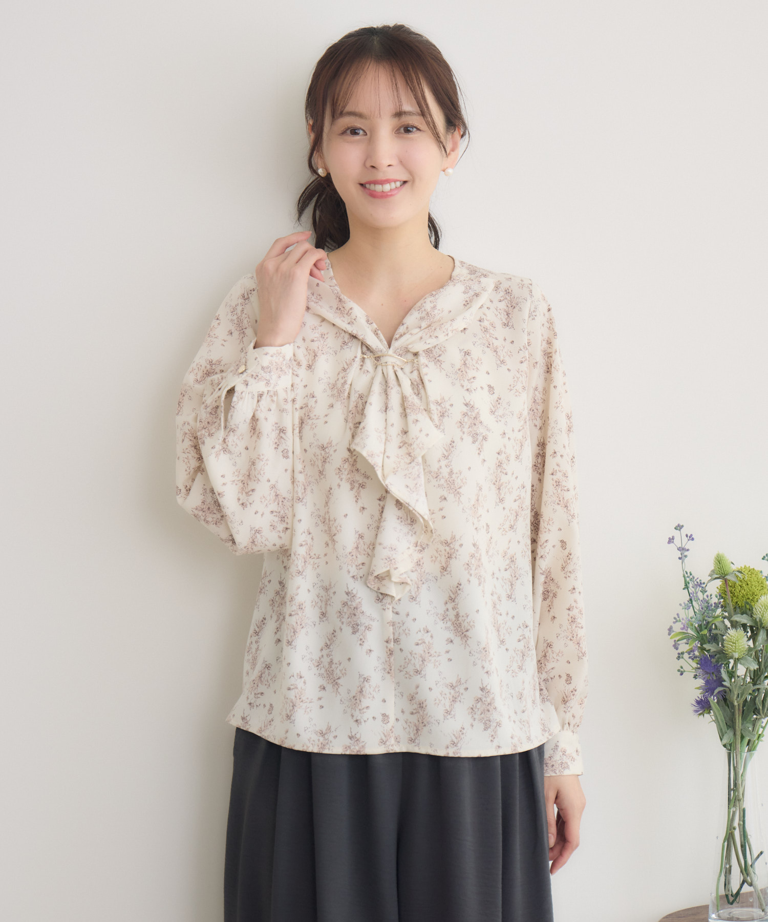 チェーン付きボウタイブラウス | IKG crossing