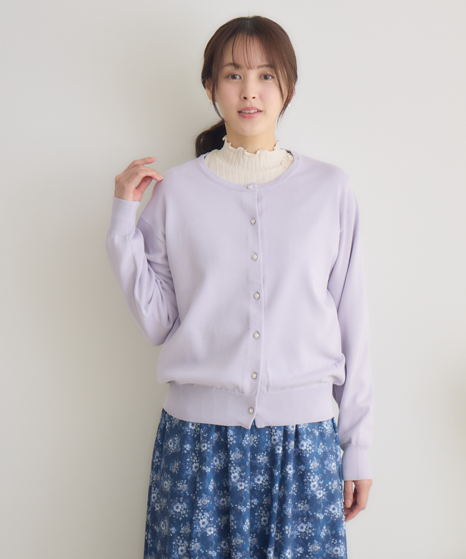 抗ピル(毛玉防止)加工】ビジューボタン付きカラーカーディガン | IKG