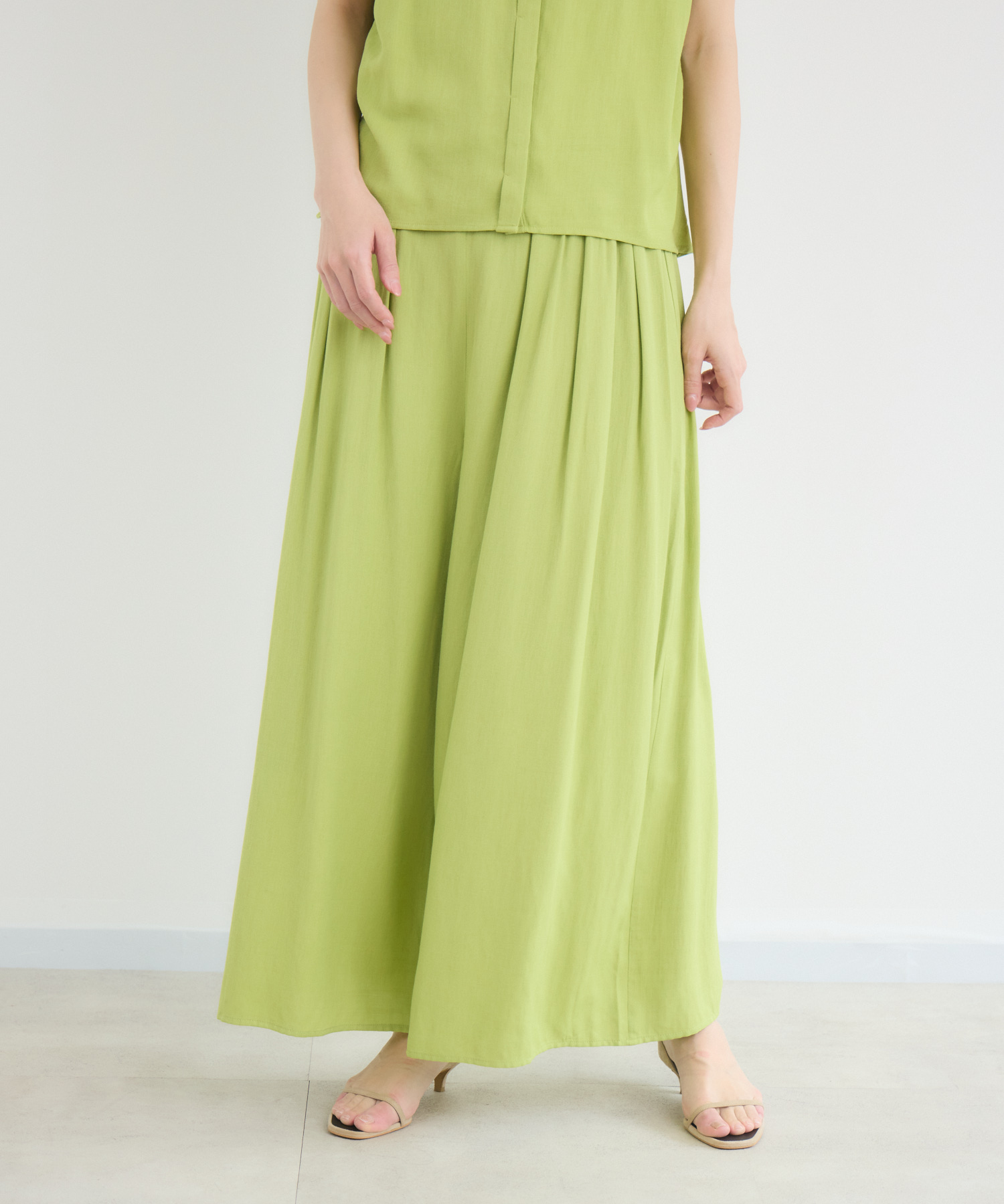 EASY PANTS PICKUP | IKG crossing