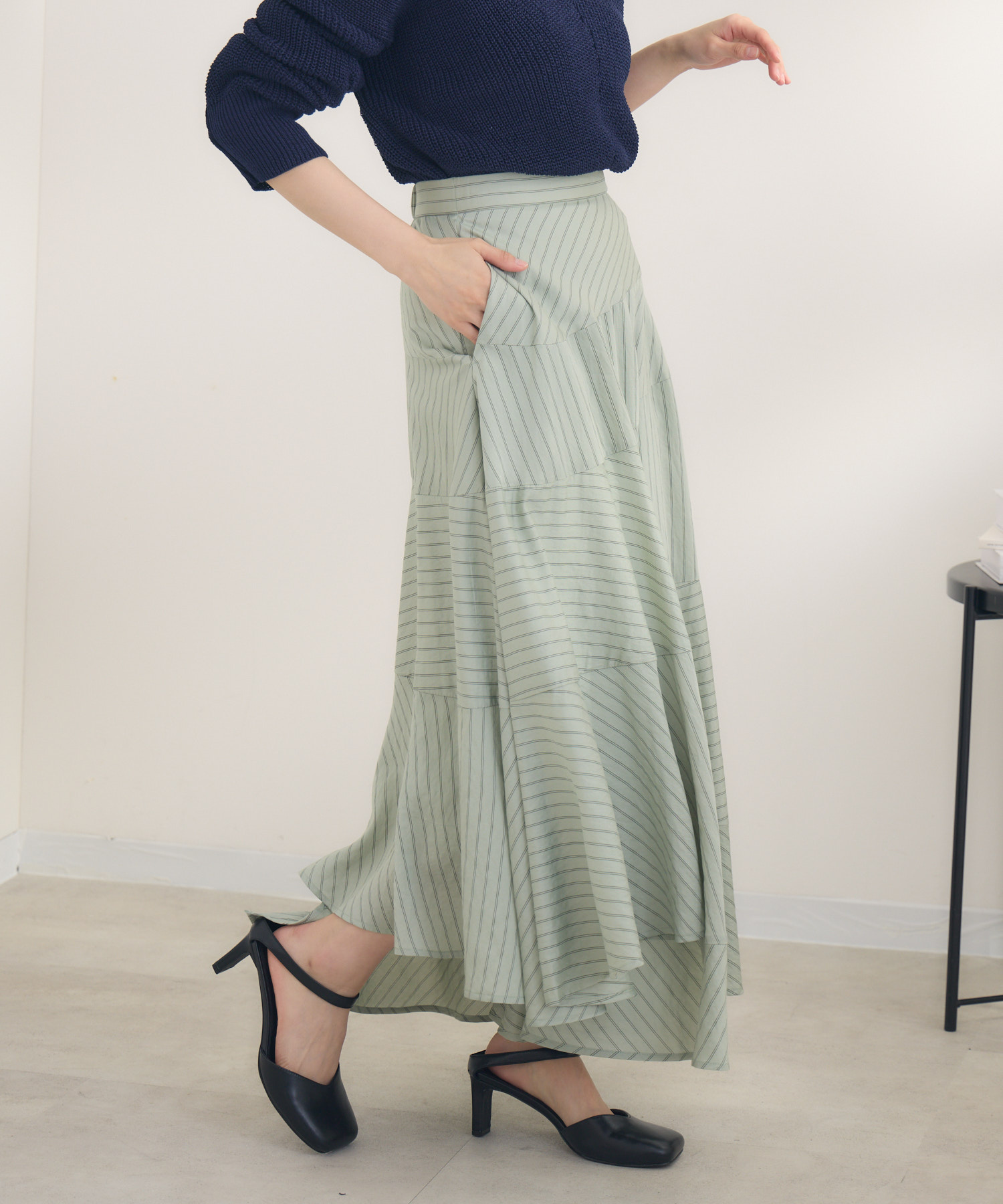 残りわずか】アシメフレアストライプスカート | IKG crossing