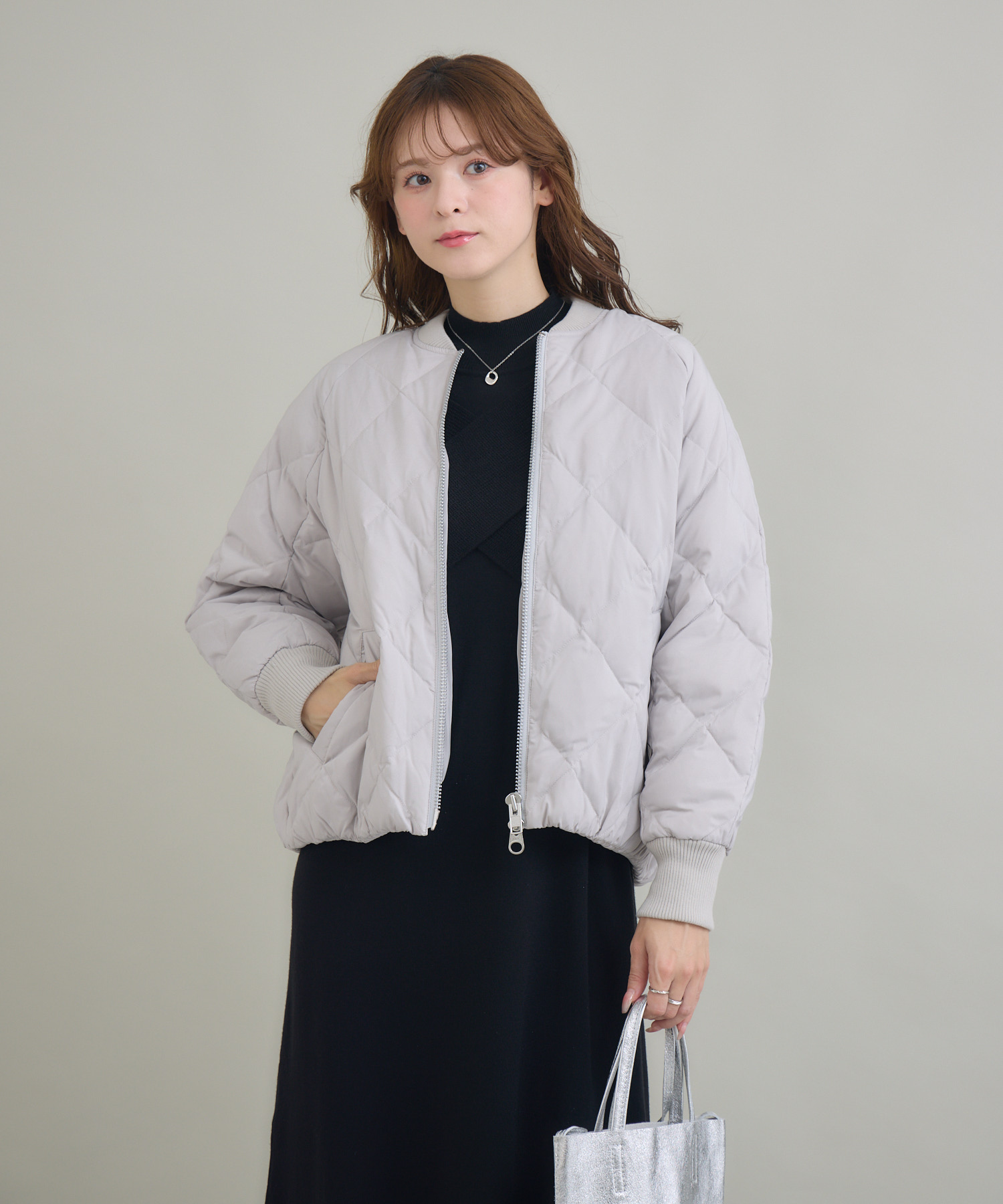 残りわずか】【撥水加工/汚れ防止/静電気防止】衿リブキルトショート