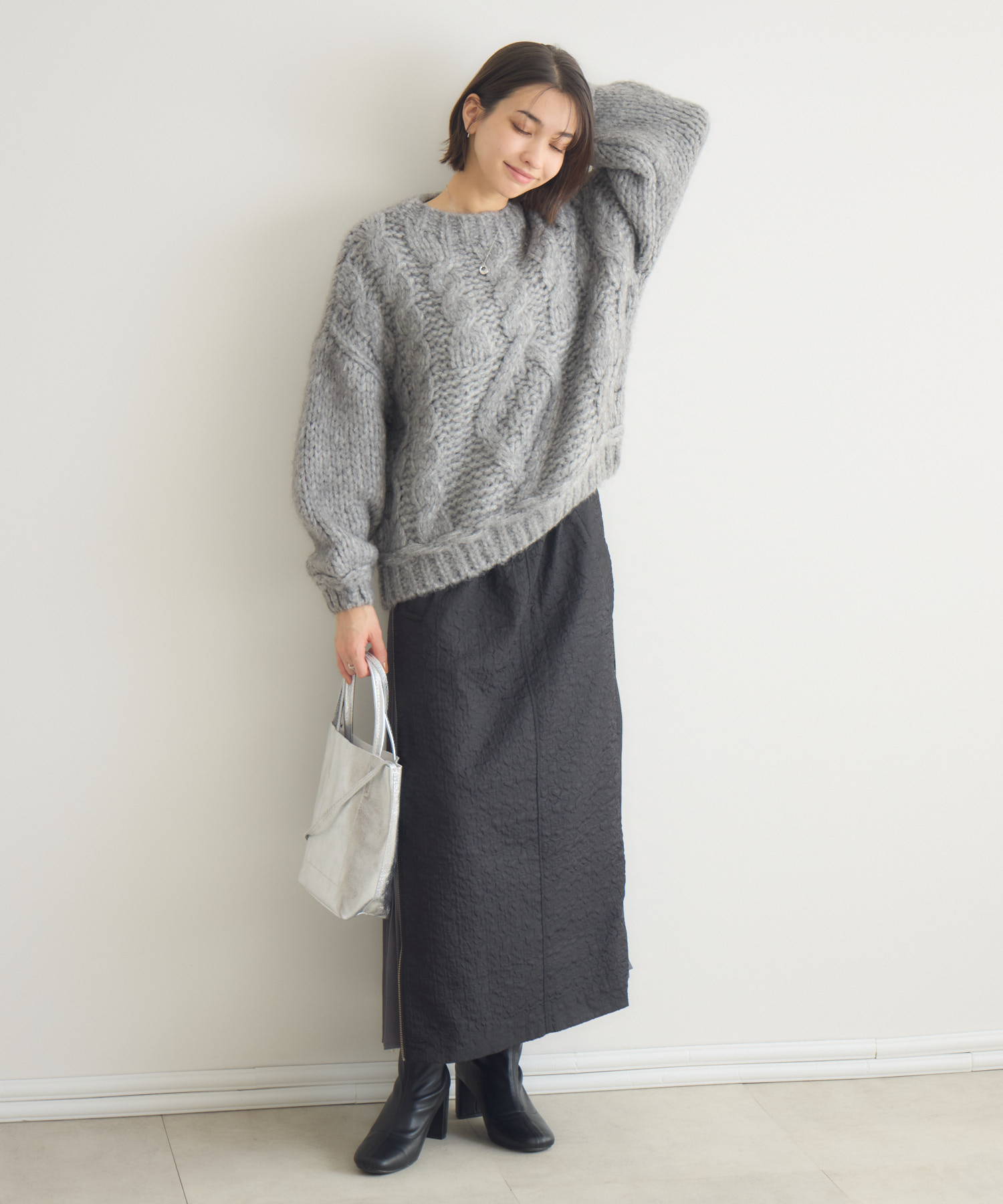 残りわずか】ふわふわローゲージケーブルニット | IKG crossing