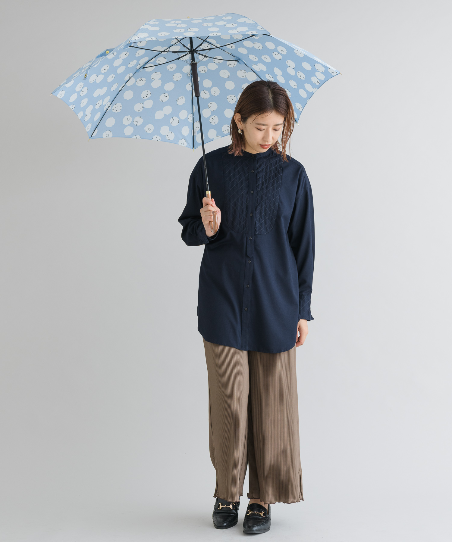 WEB限定】【nifty colors/ﾆﾌﾃｨｶﾗｰｽﾞ】ふわふわポメラニアンドットスマートジャンプ長雨傘 | IKG crossing