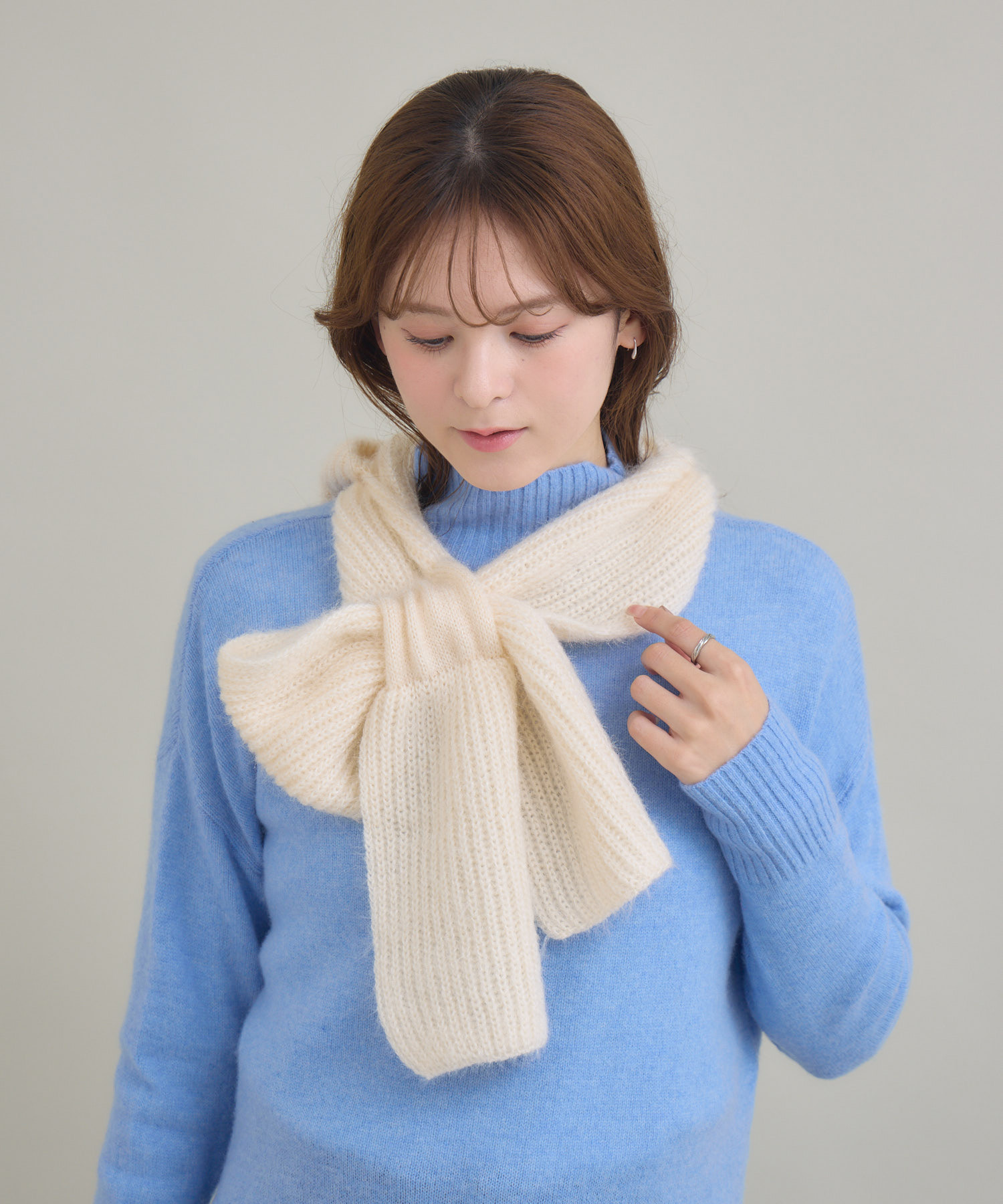 【極美品・現行タグ】45R パール付き　ケーブルニット　アイボリ　M ウール JUNK PRODUCTIONS】マフラー付ニットワッチ | IKG crossing