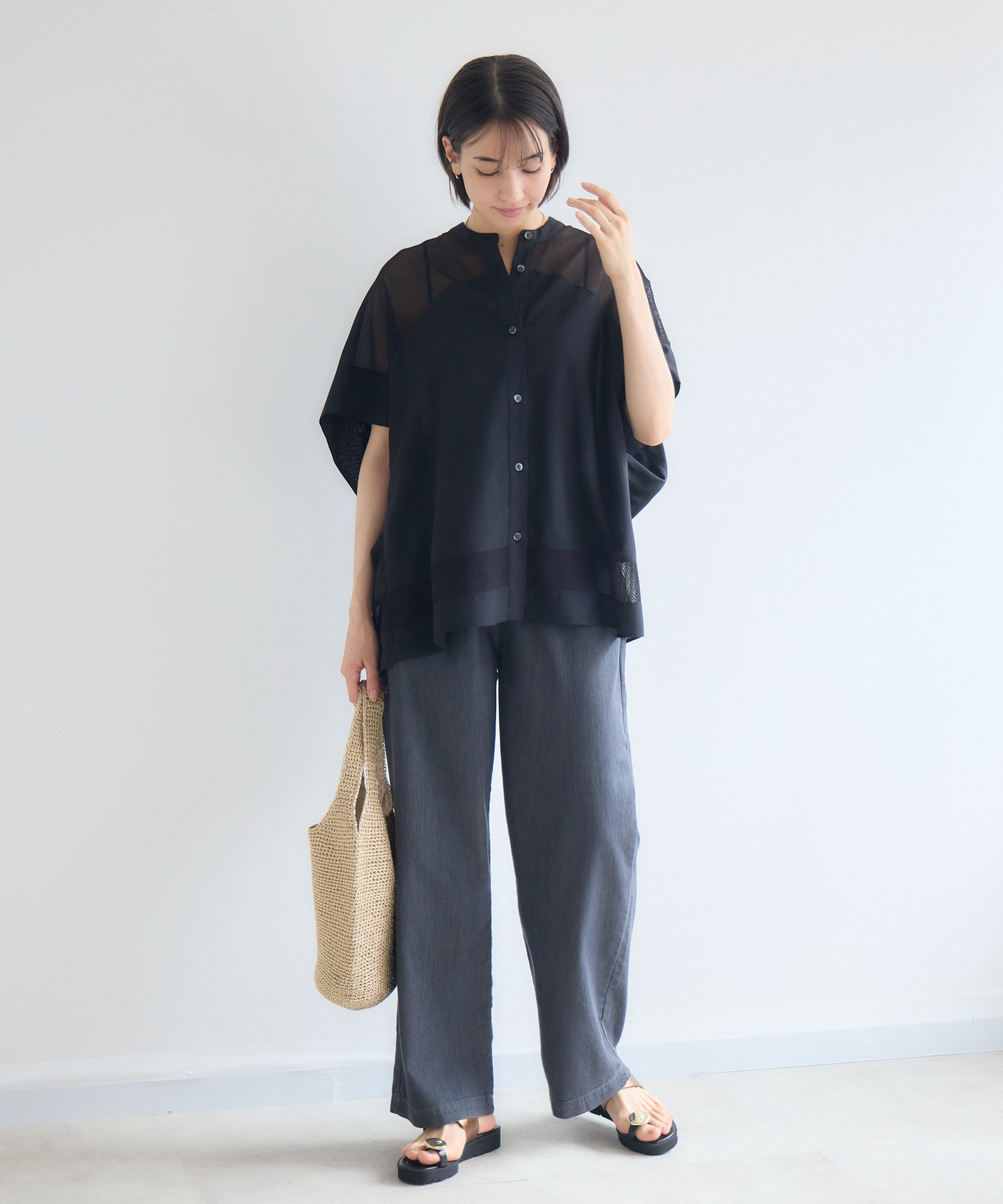 残りわずか】【ATELIER BRUGGE】メタルプレートトングサンダル | IKG