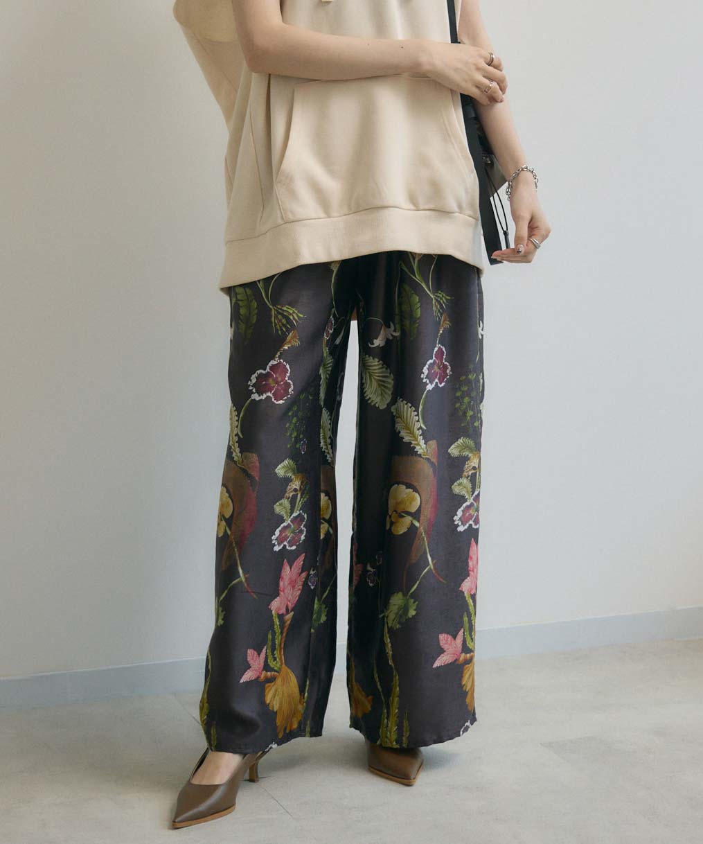 cloche ボタニカル柄ワイドパンツ | IKG crossing