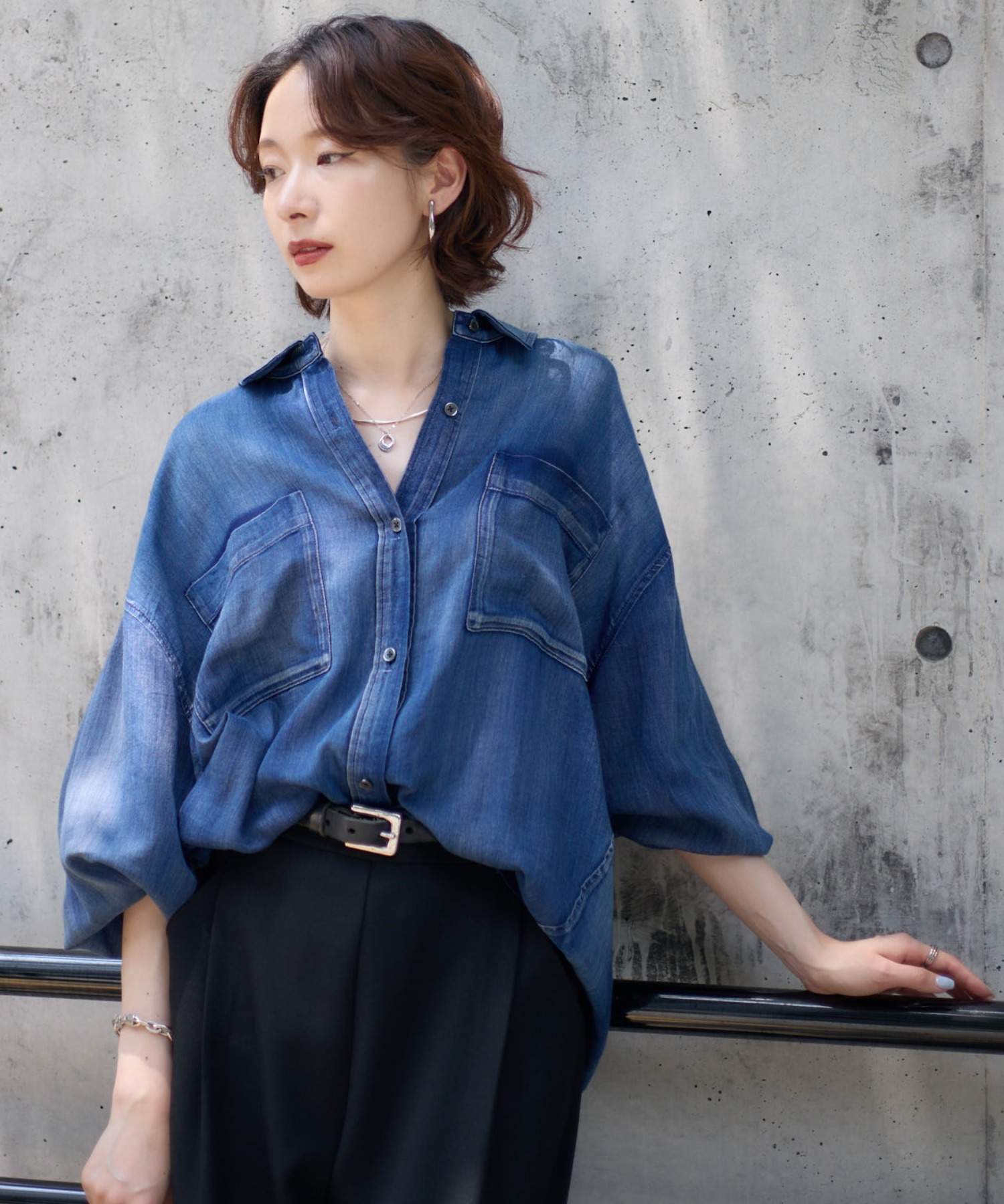 極美品☆Dignite collier デニムシャツ Fサイズ ダークブルー WEB限定】Dignite Collier シアーデニムシャツ | IKG crossing