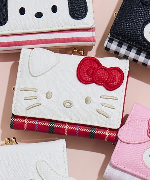 サンリオ】ハローキティ ダイカットフェイス口金財布 | IKG crossing