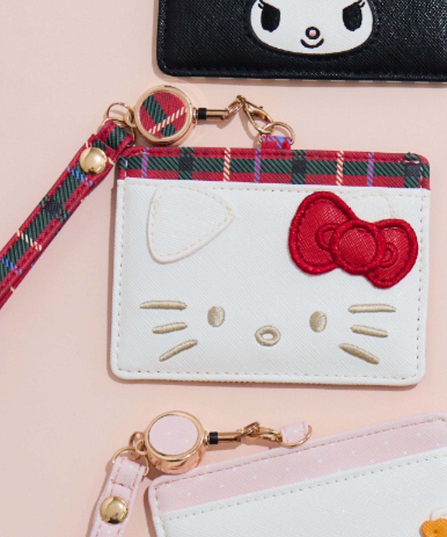 サンリオ】ハローキティ ダイカットフェイスパスケース | IKG crossing