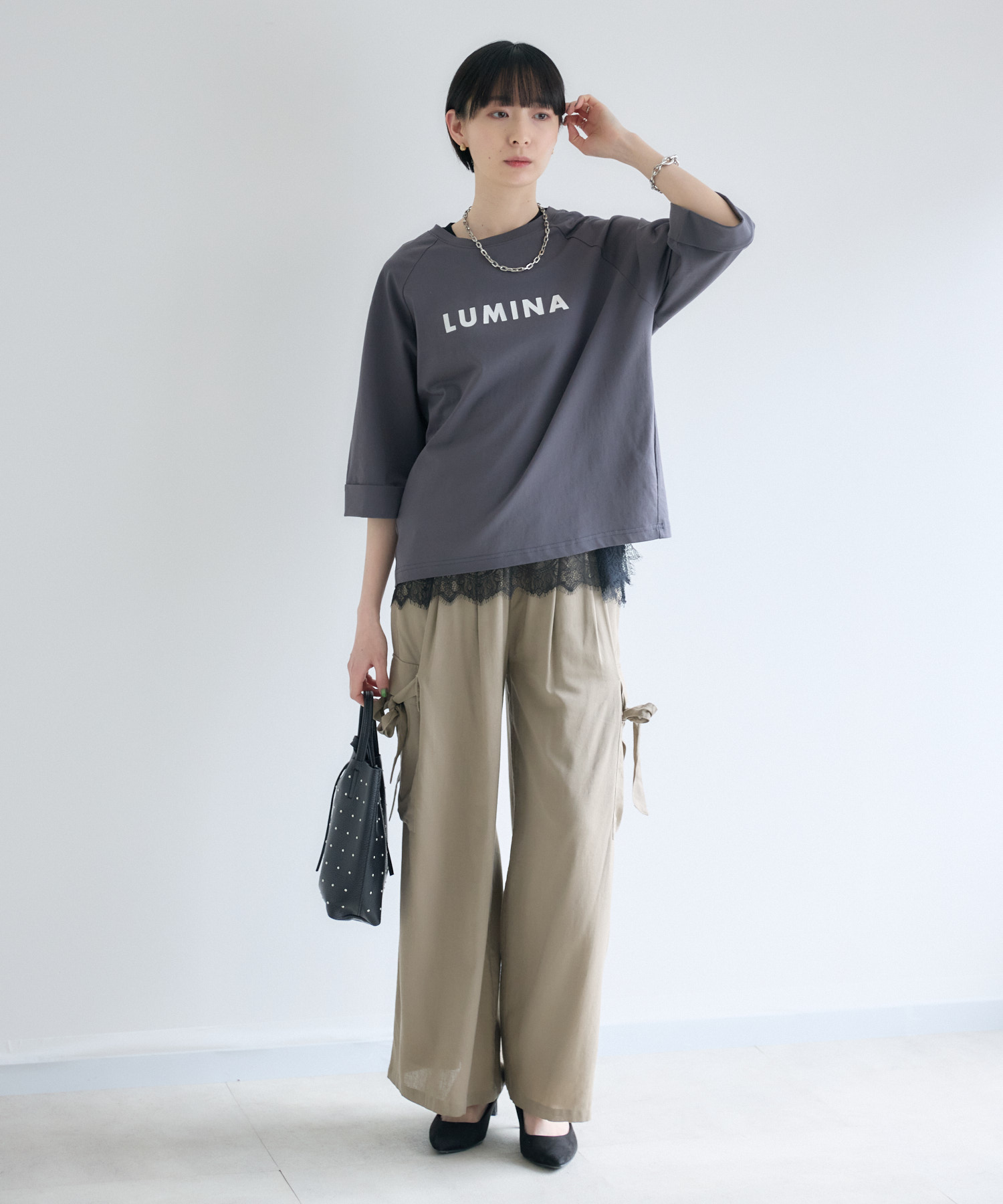 残りわずか】cloche 箔ロゴ5分袖Tシャツ | IKG crossing