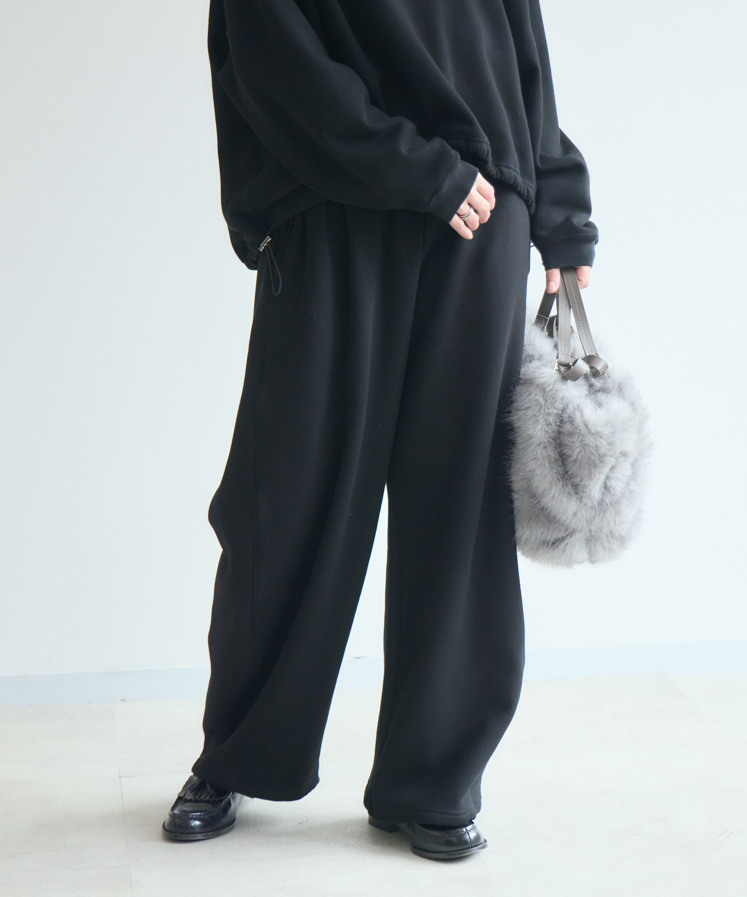 cloche 裏起毛カーブシルエットパンツ | IKG crossing
