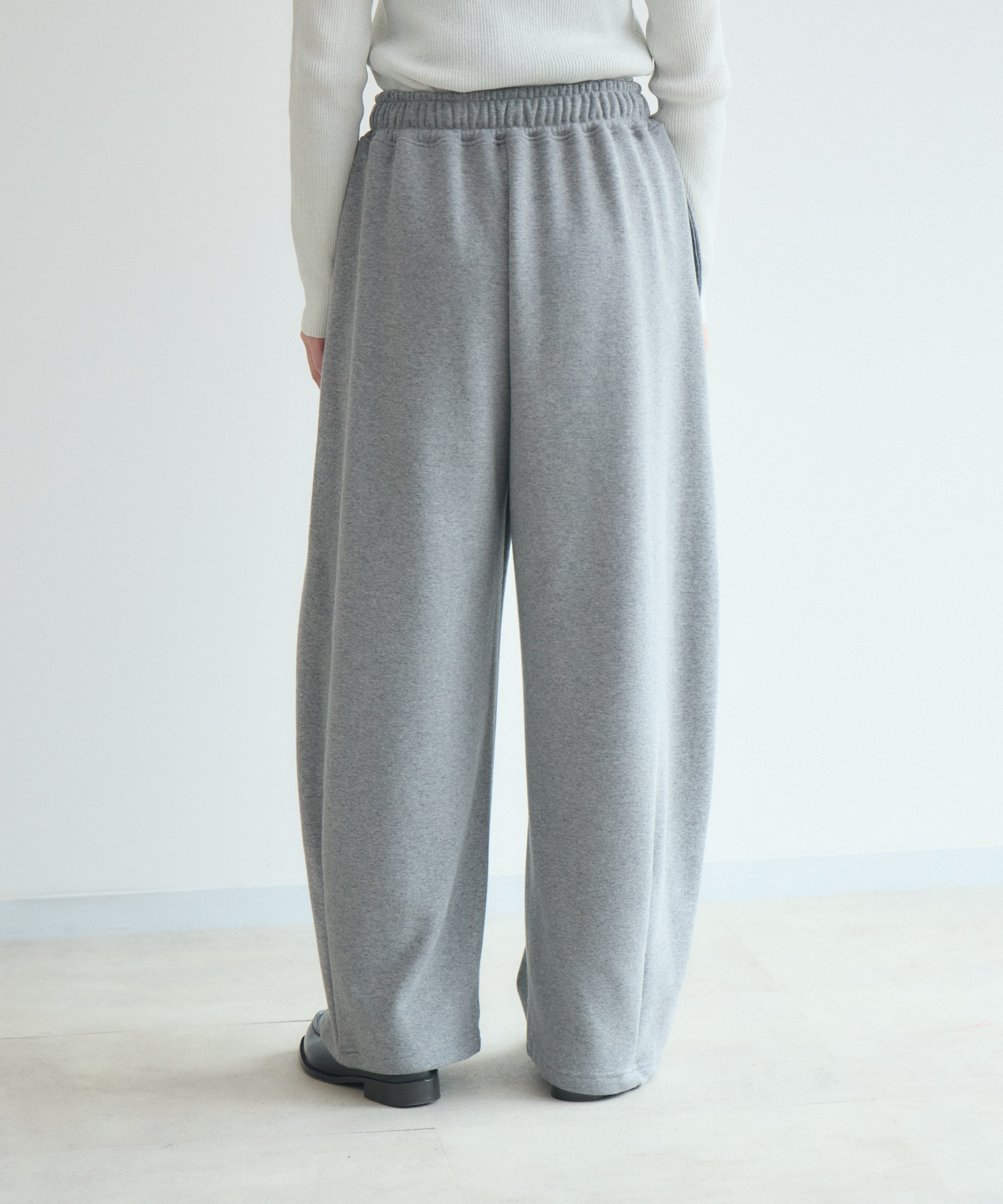 cloche 裏起毛カーブシルエットパンツ | IKG crossing