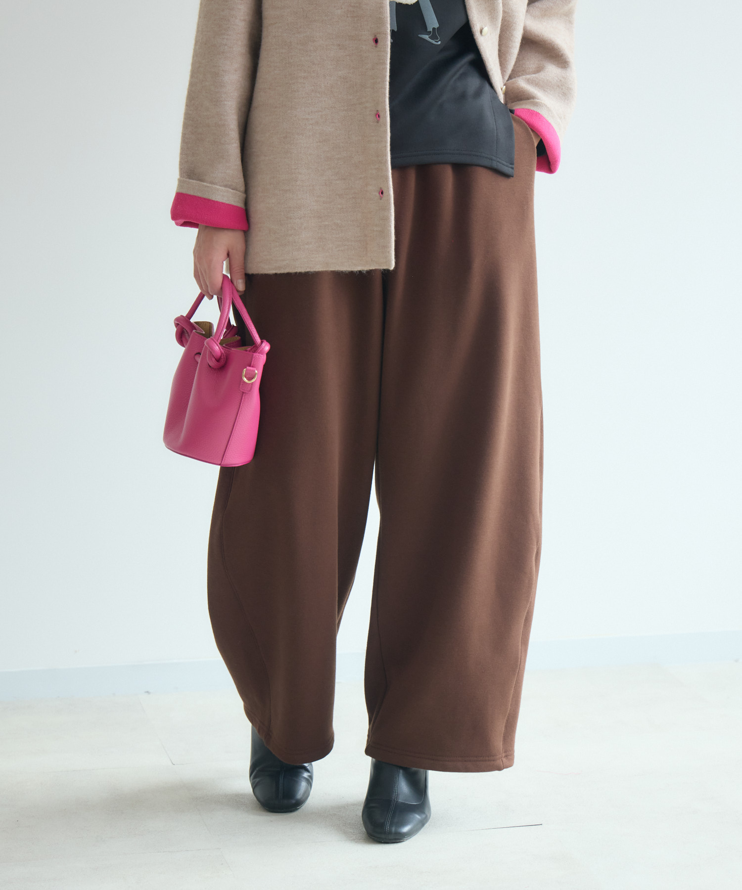 cloche 裏起毛カーブシルエットパンツ | IKG crossing