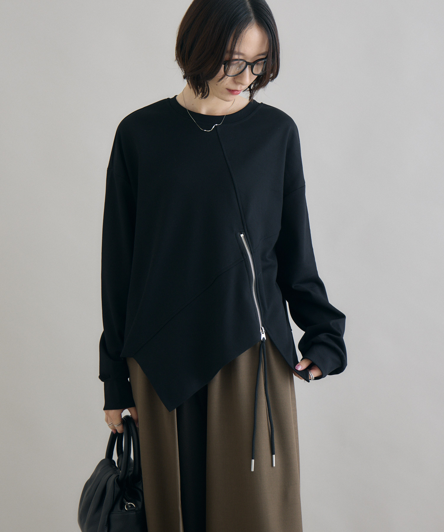 アシメジップデザインプルオーバー | IKG crossing