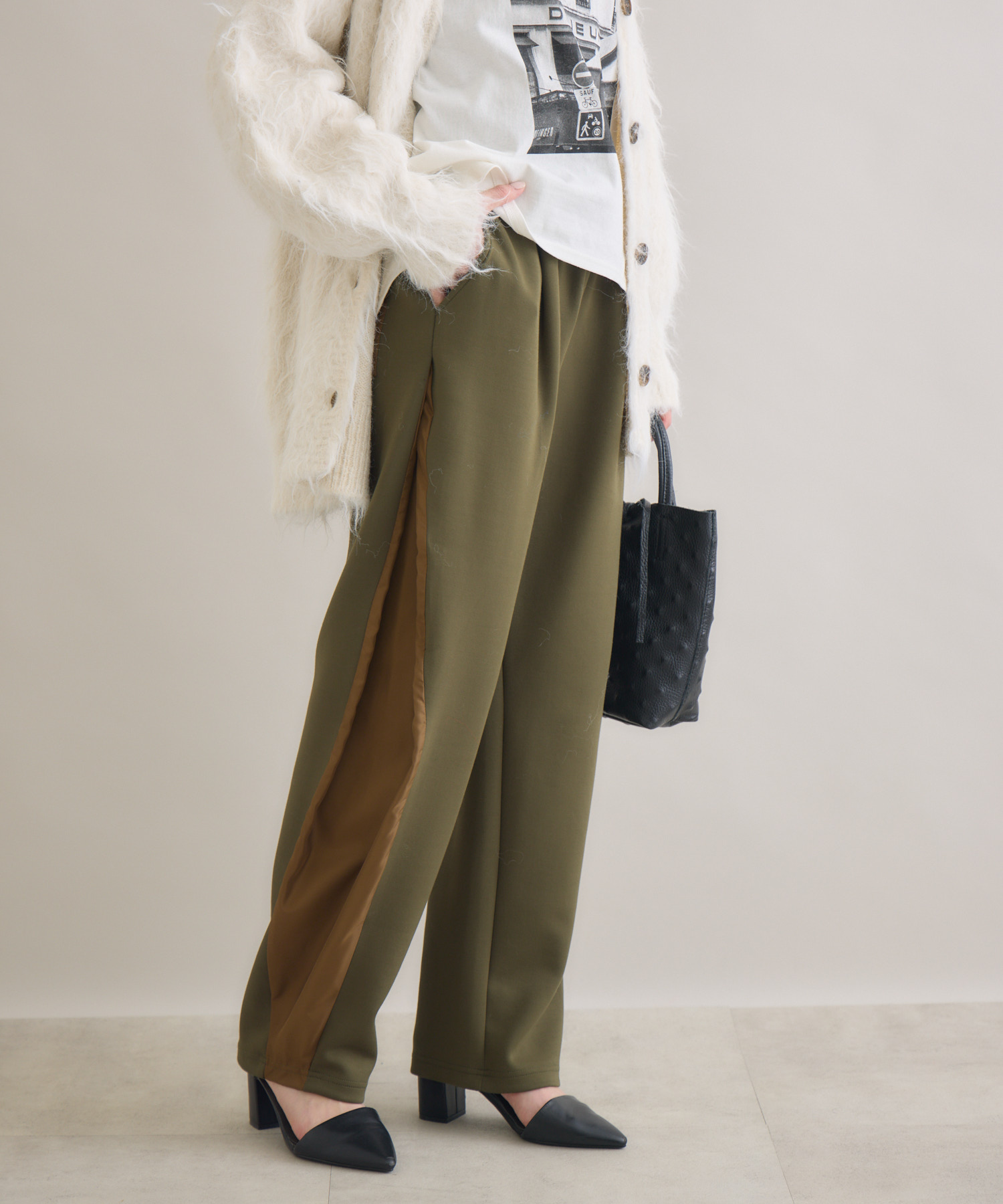 33℃ ポンチサイドタックワイドパンツ | IKG crossing