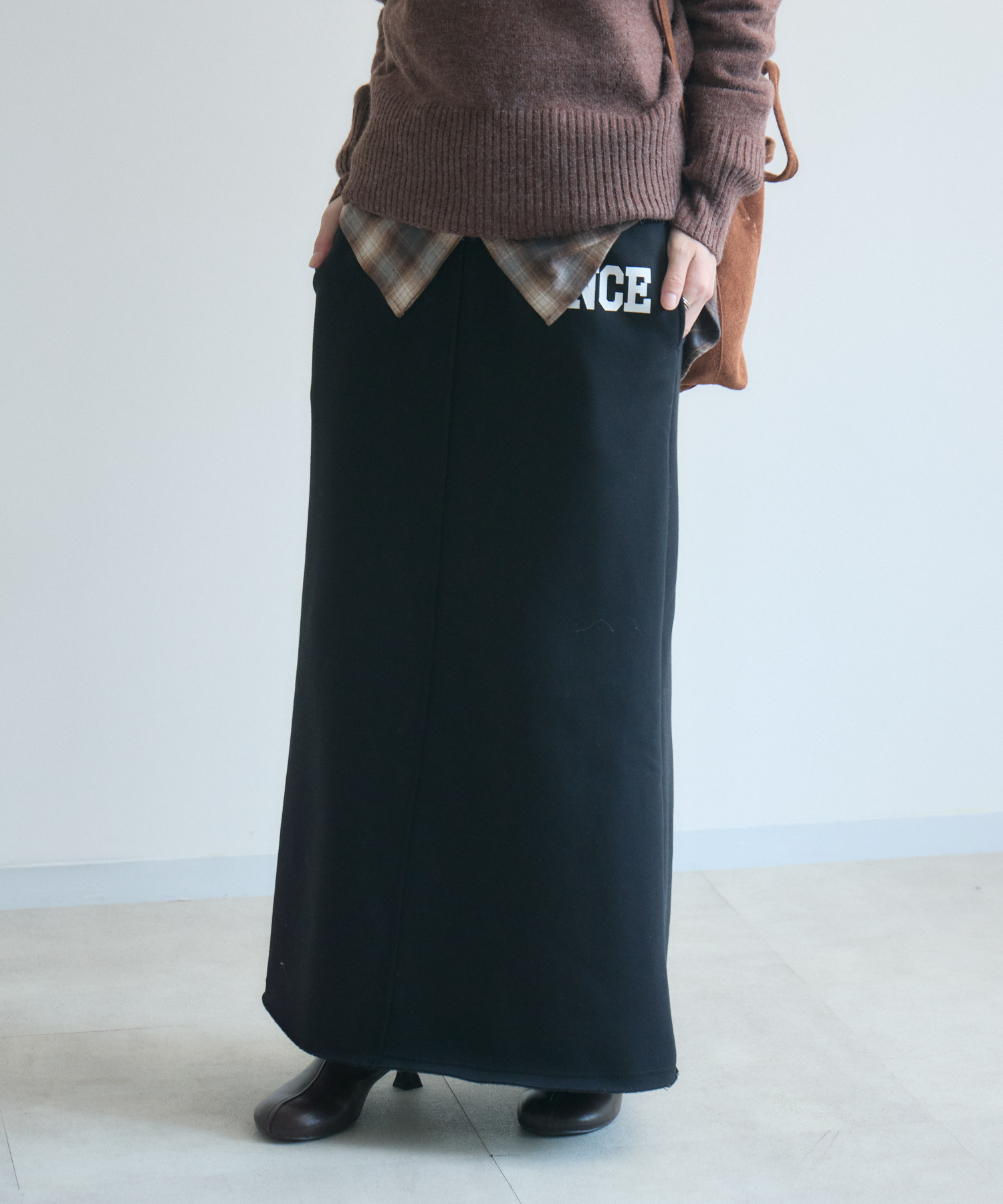 cloche ロゴプリントフレアカットスカート | IKG crossing