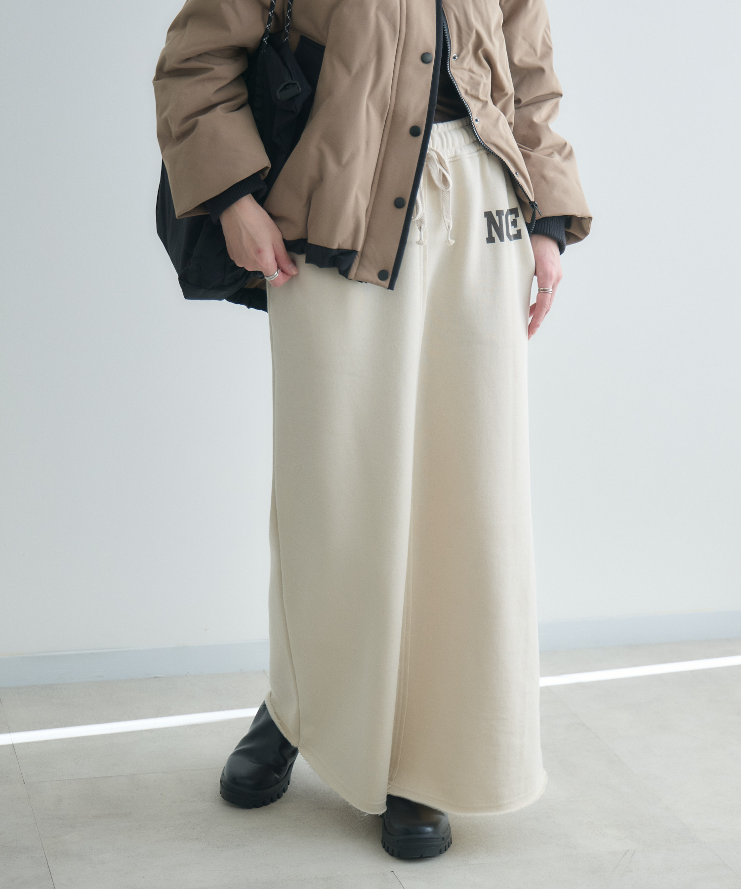 cloche ロゴプリントフレアカットスカート | IKG crossing