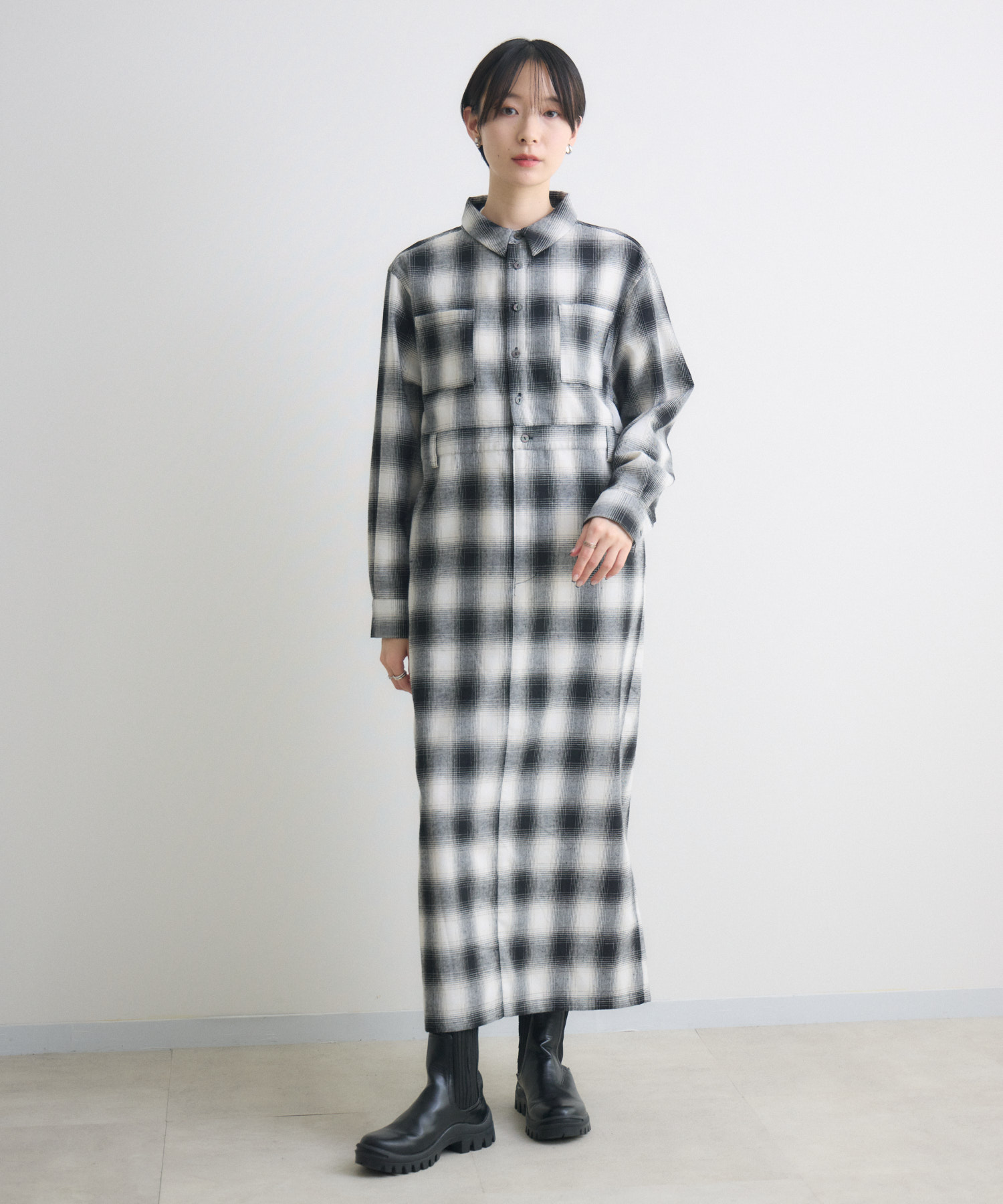 【新品タグ付】値下げ可☆ROSIE☆ワンピース ブラック・グレー チェック リゼクシー RESEXXY チェックロングドッキングワンピース （ブラック