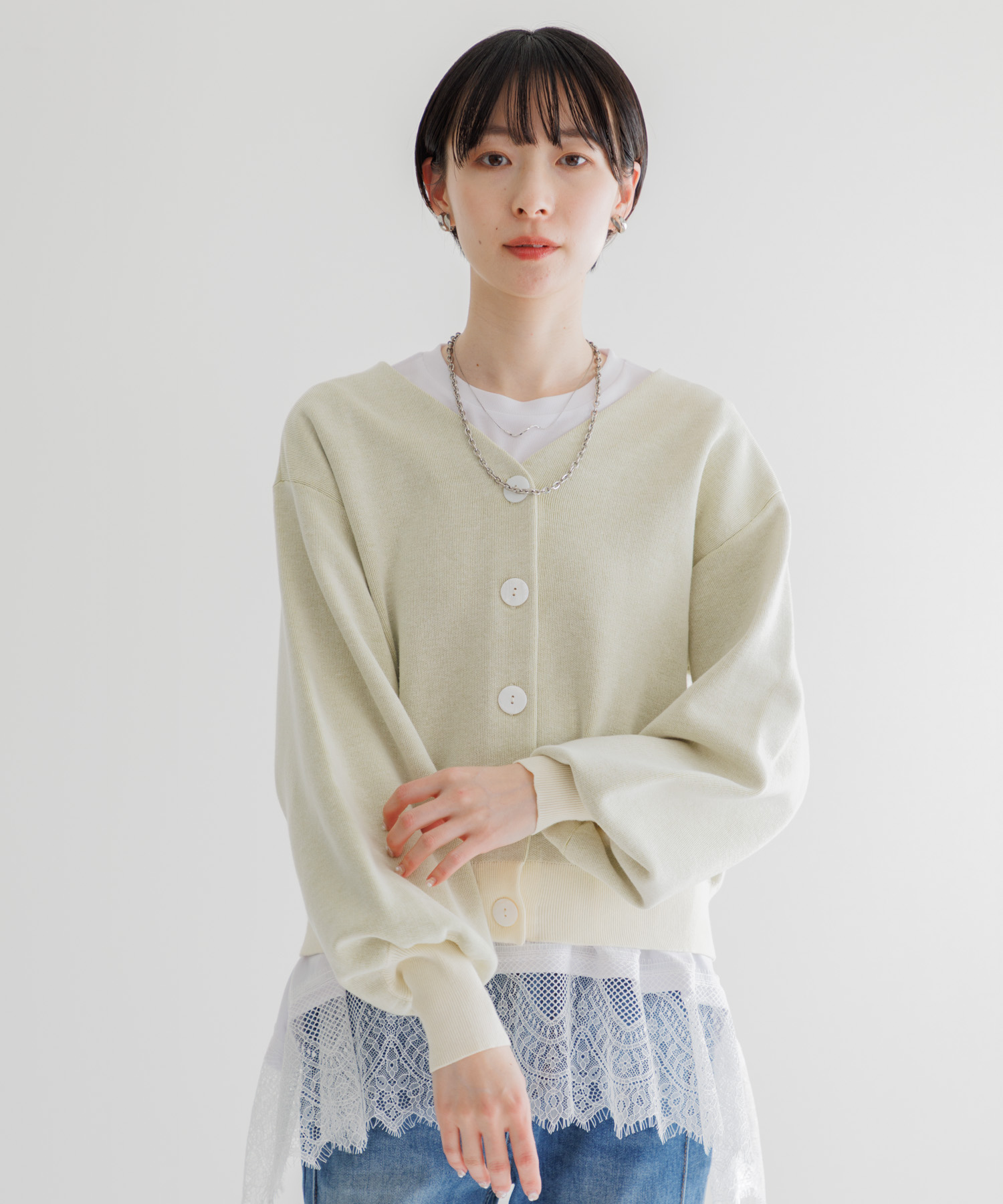 ジバンシィ ケープ付きセーター◇ライトアイボリー系　XSサイズ　クリーニング済み GIVENCHY◇ジバンシィ ケープ付きセーター◇ライトアイボリー系 XS