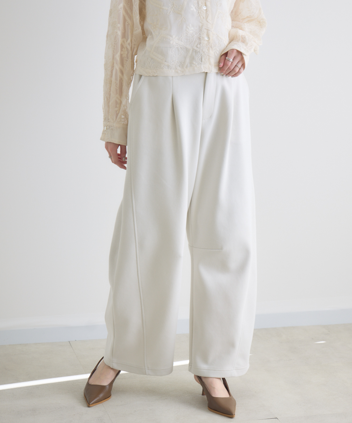 スエットカーブスラックスパンツ | IKG crossing