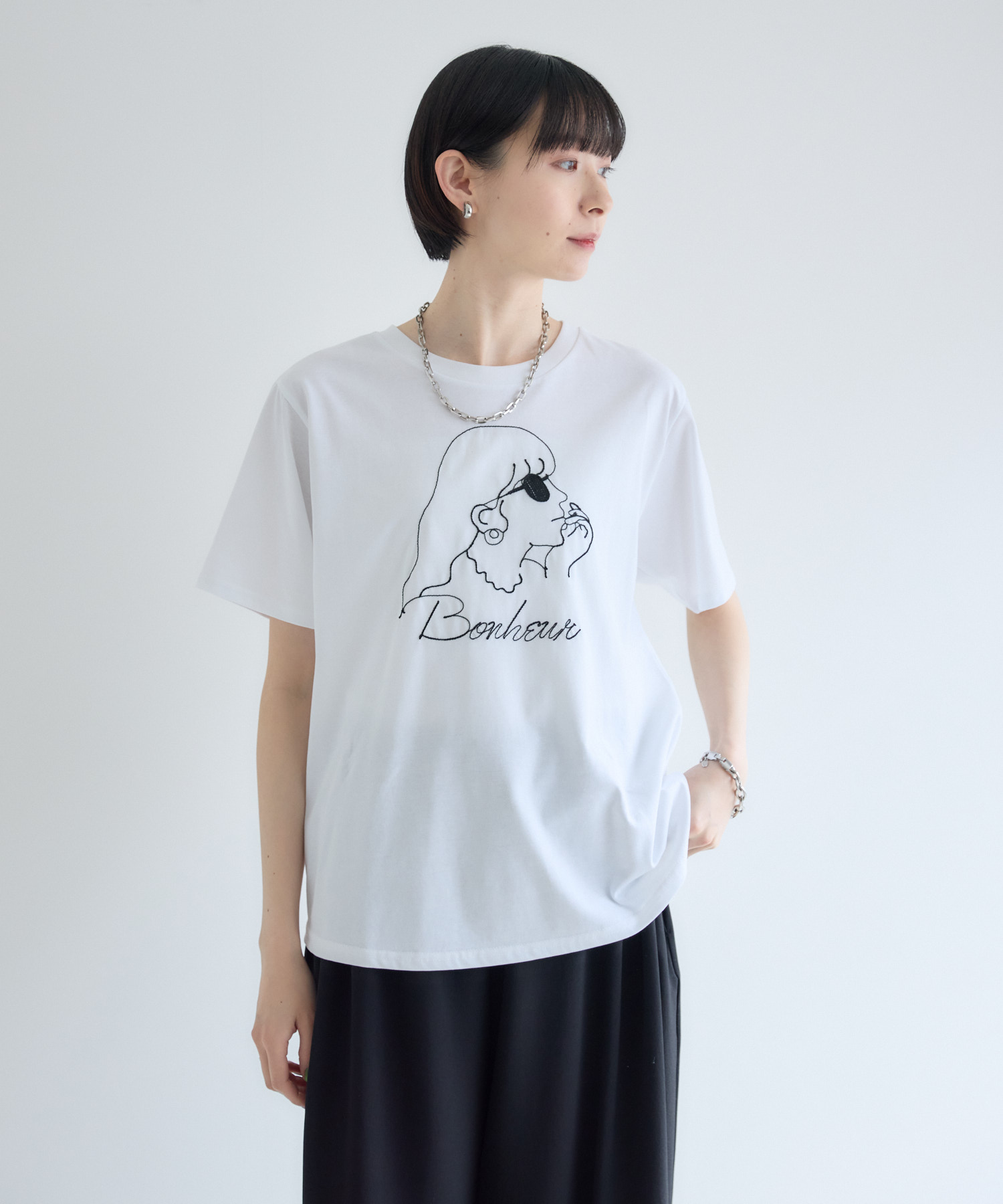 ROSIEE 女の子柄コード刺繍Tシャツ | IKG crossing