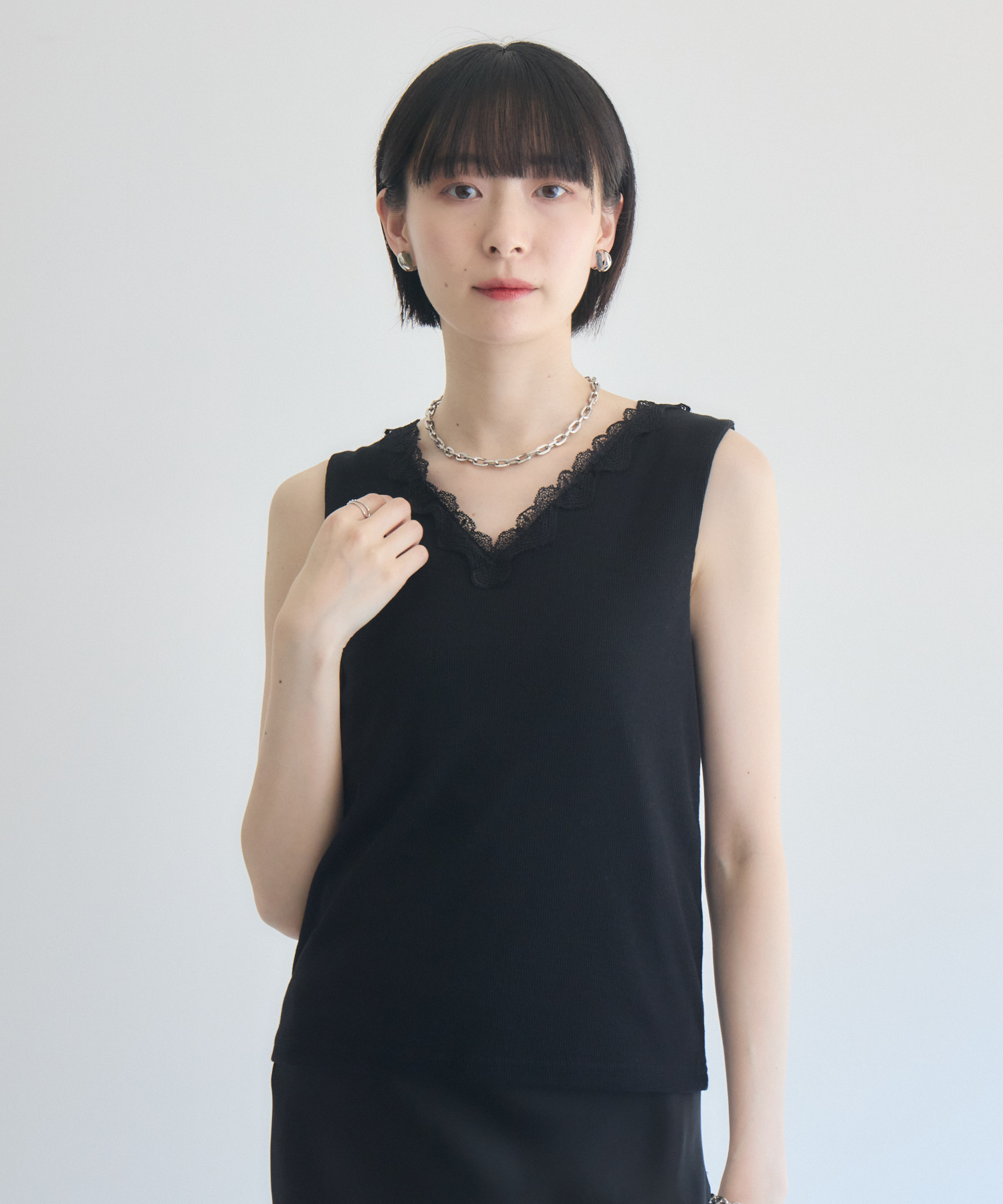【新品タグ付き】Yesterday Cross レース トップス ブラックM 残りわずか】cloche 前後2WAYレースタンクトップ | IKG crossing