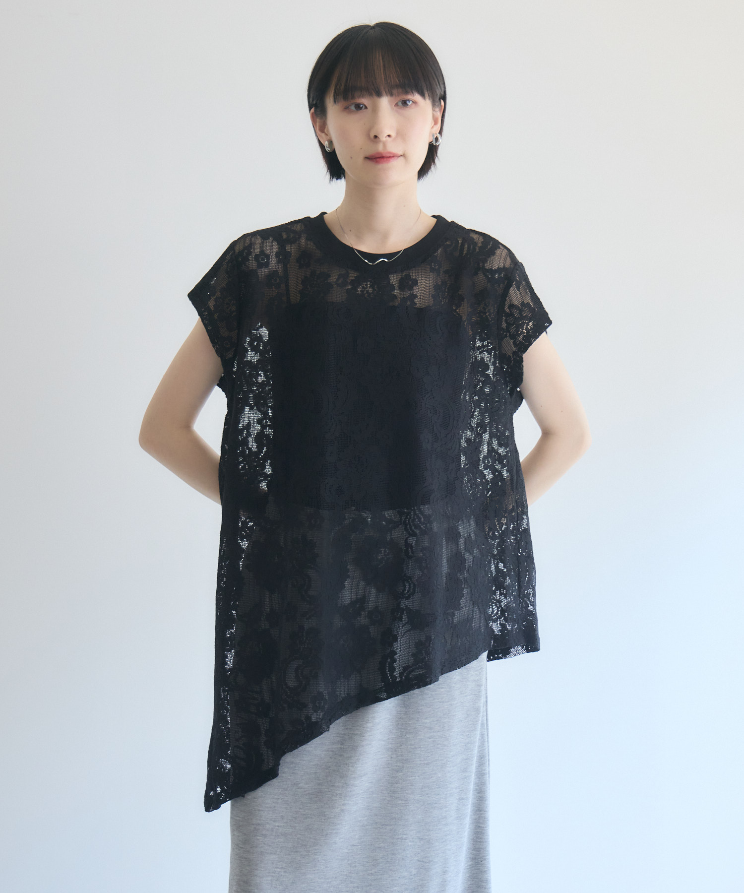 残りわずか】透かしレースアシメTシャツ | IKG crossing