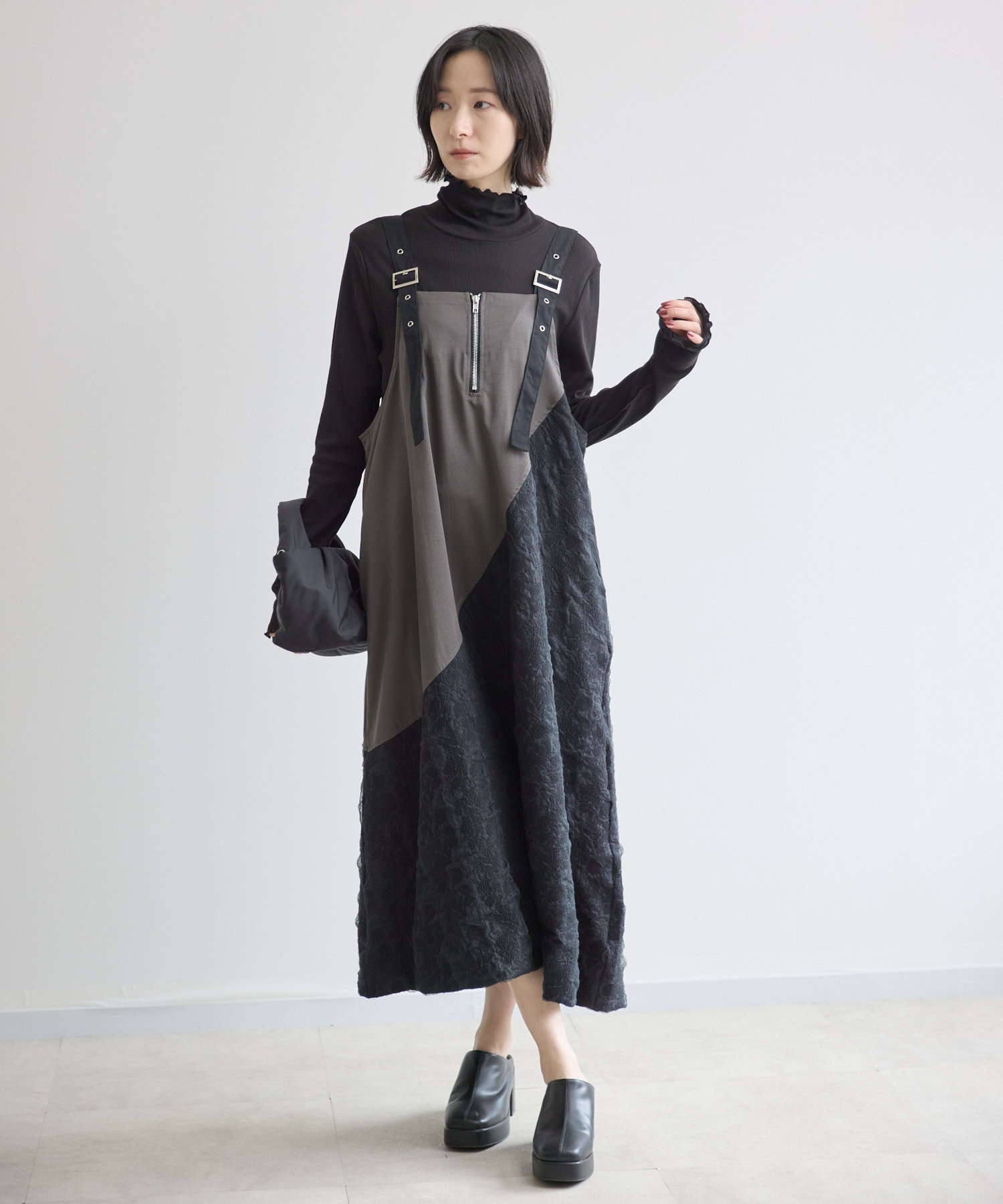極美品✨sacai アシンメトリー 再構築 プリーツ 半袖 異素材切替ワンピース 異素材アシメ切替ジャンスカ | IKG crossing