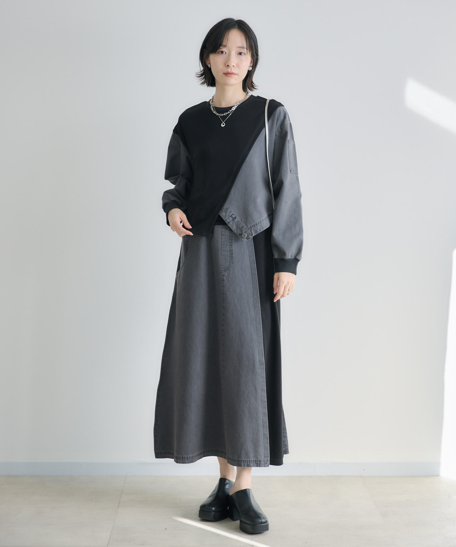 33℃ ソフトデニムポンチ切替ワンピース | IKG crossing