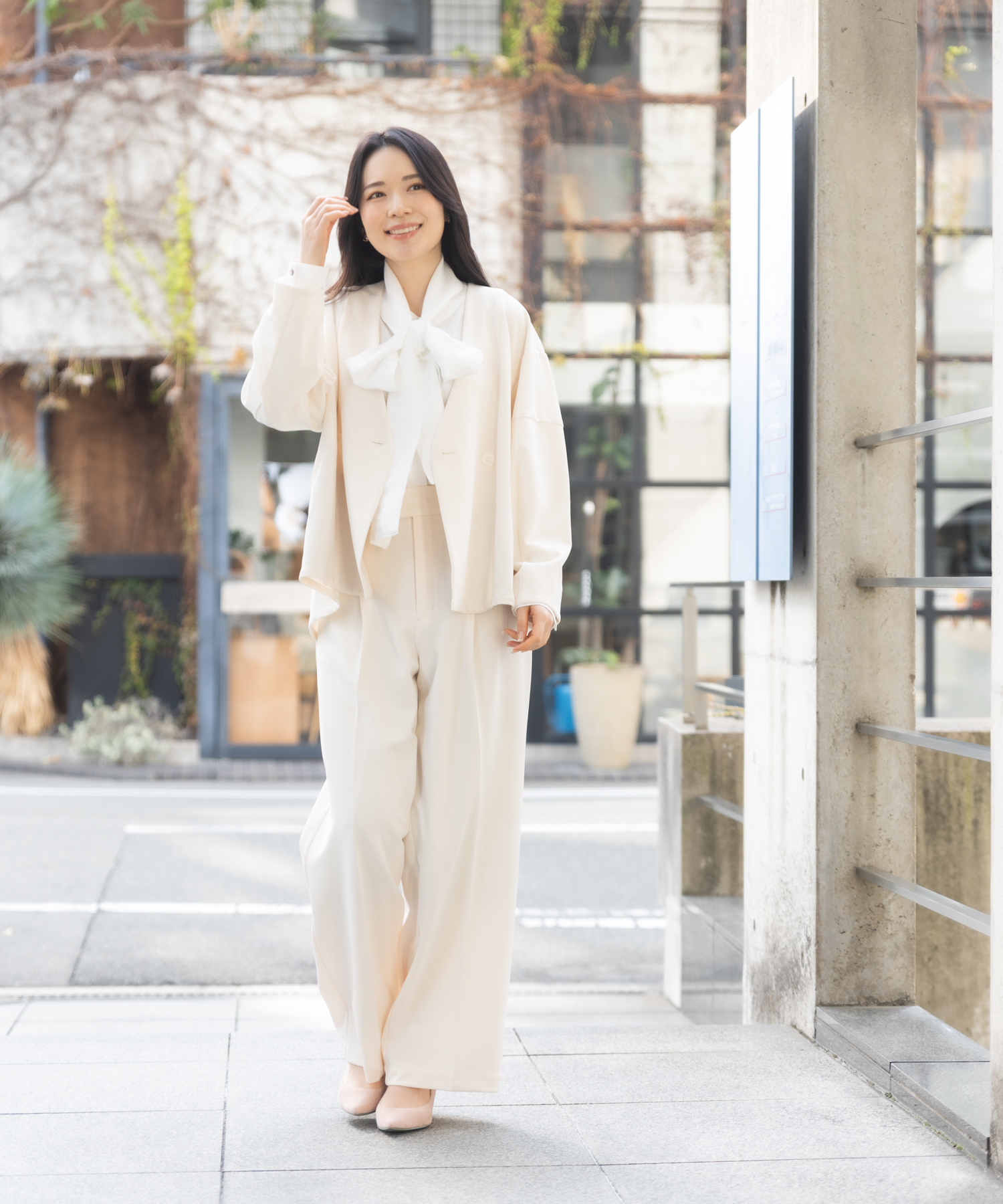 美シルエット『伸洗』シリーズ 華奢見えタックワイドパンツ / meeny