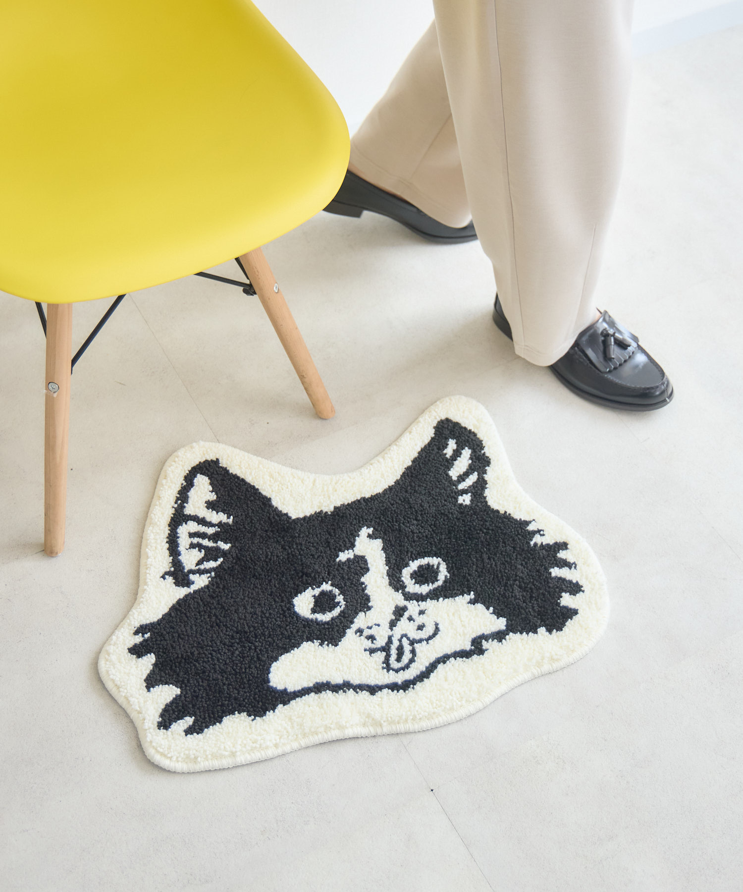 CAT & BAKES 9456『BANDOペロリ』ラグ / meeny miny | IKG crossing