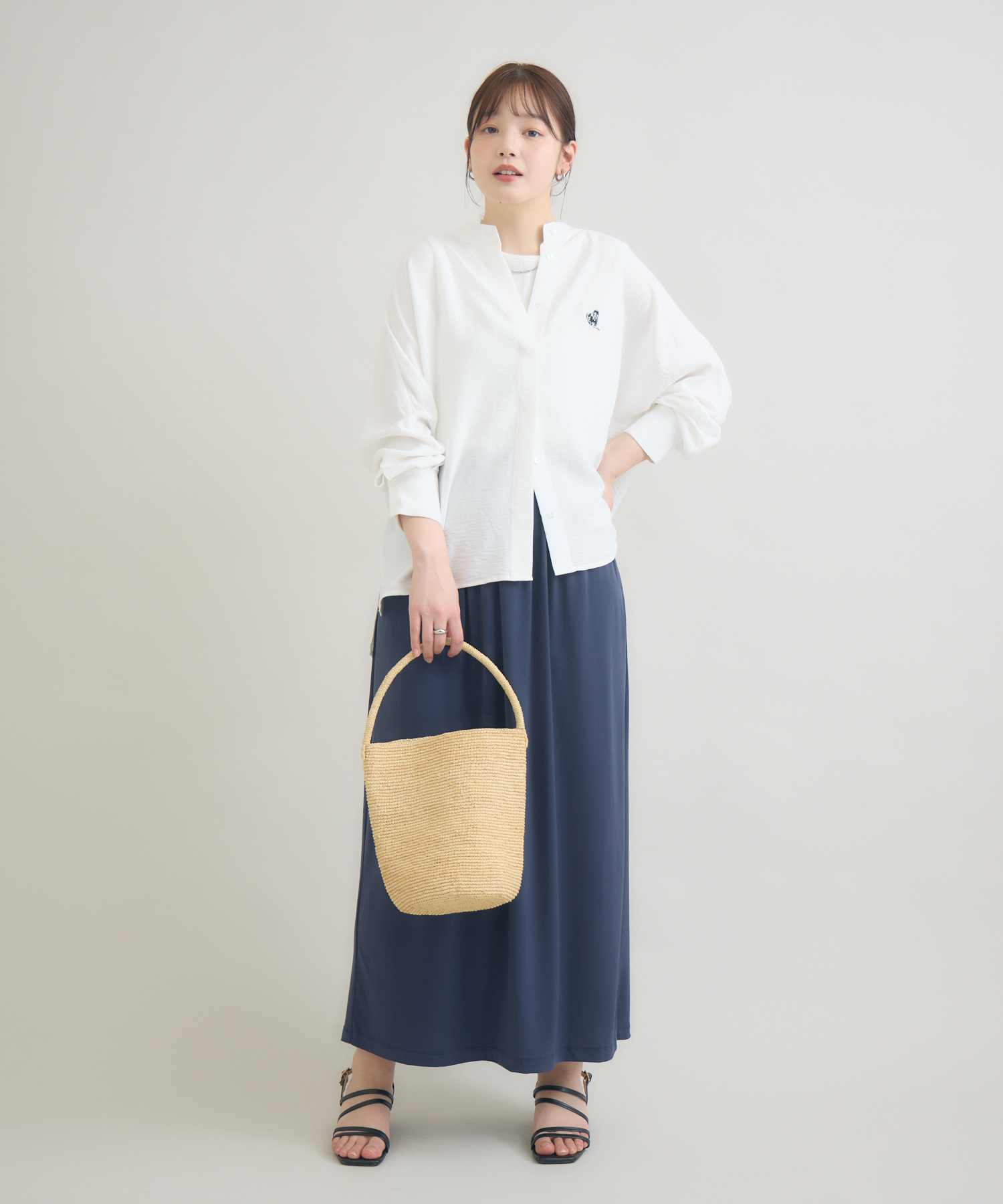 おひさま牧場】「ムギ」刺繍ホワイトシャツ / meeny miny | IKG crossing